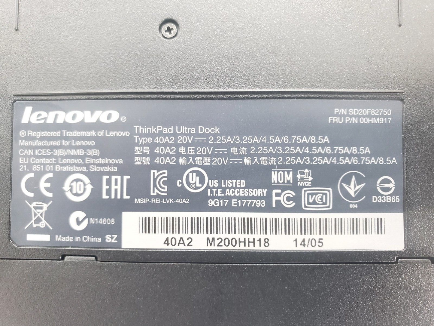 Genuine Lenovo ThinkPad Ultra Dock Type 40A2 Docking Station w/Key + 90W Adapter