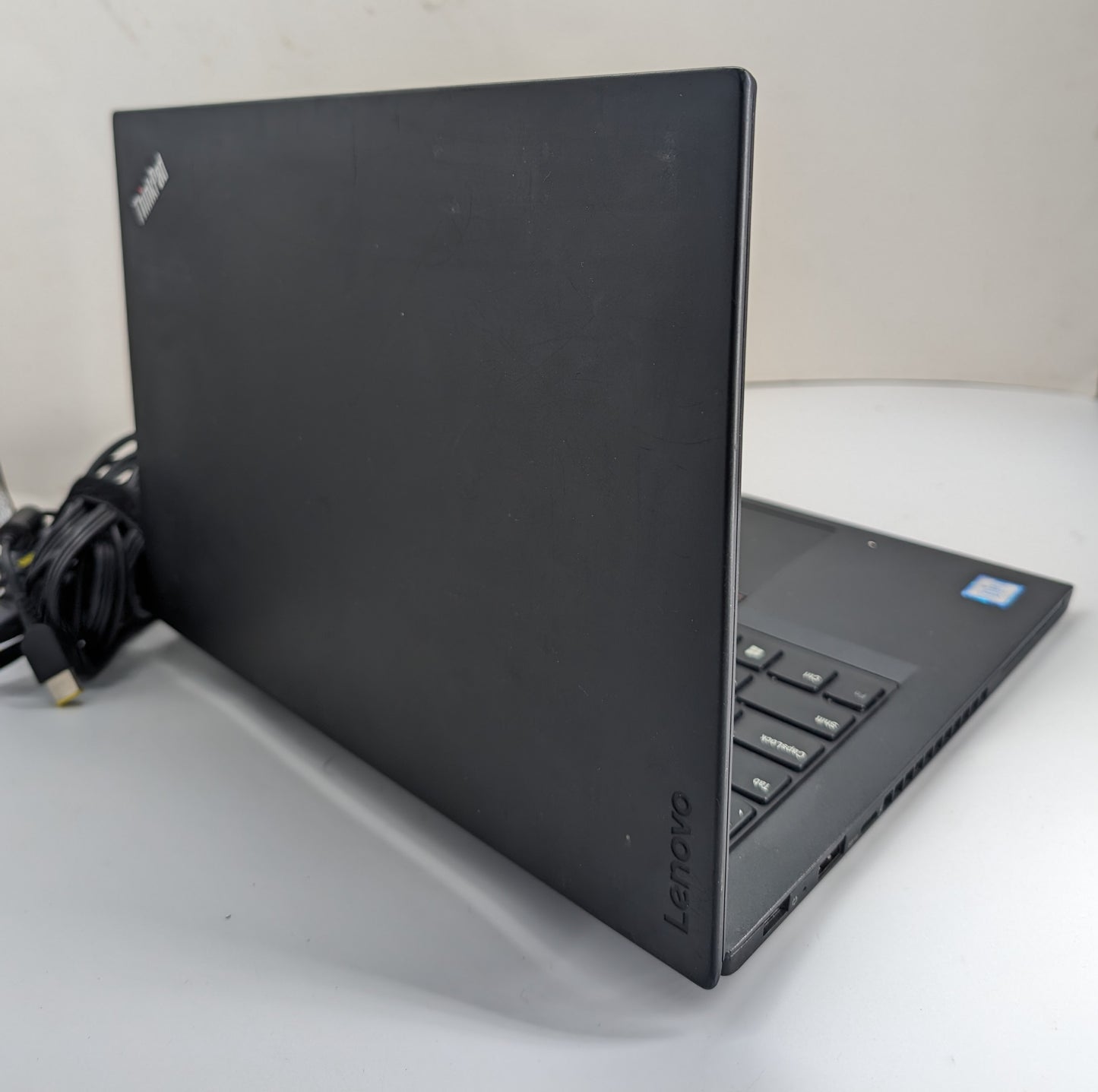 Lenovo ThinkPad T470 Laptop w/Docking Station