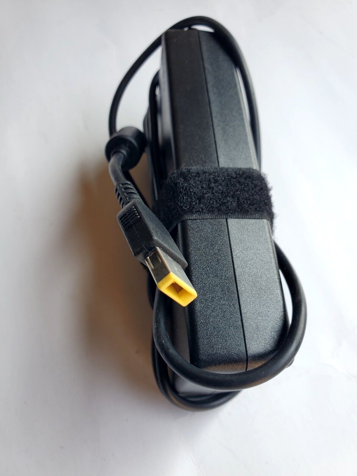 Genuine OEM Lenovo 135W AC Adapter 20V 6.75A