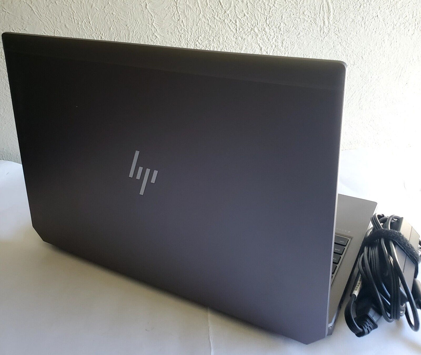 HP ZBOOK 15 G6 15.6" i7-9850H 32GB RAM 1TB M.2 SSD NVIDIA T1000 WIN11 1080P FHD