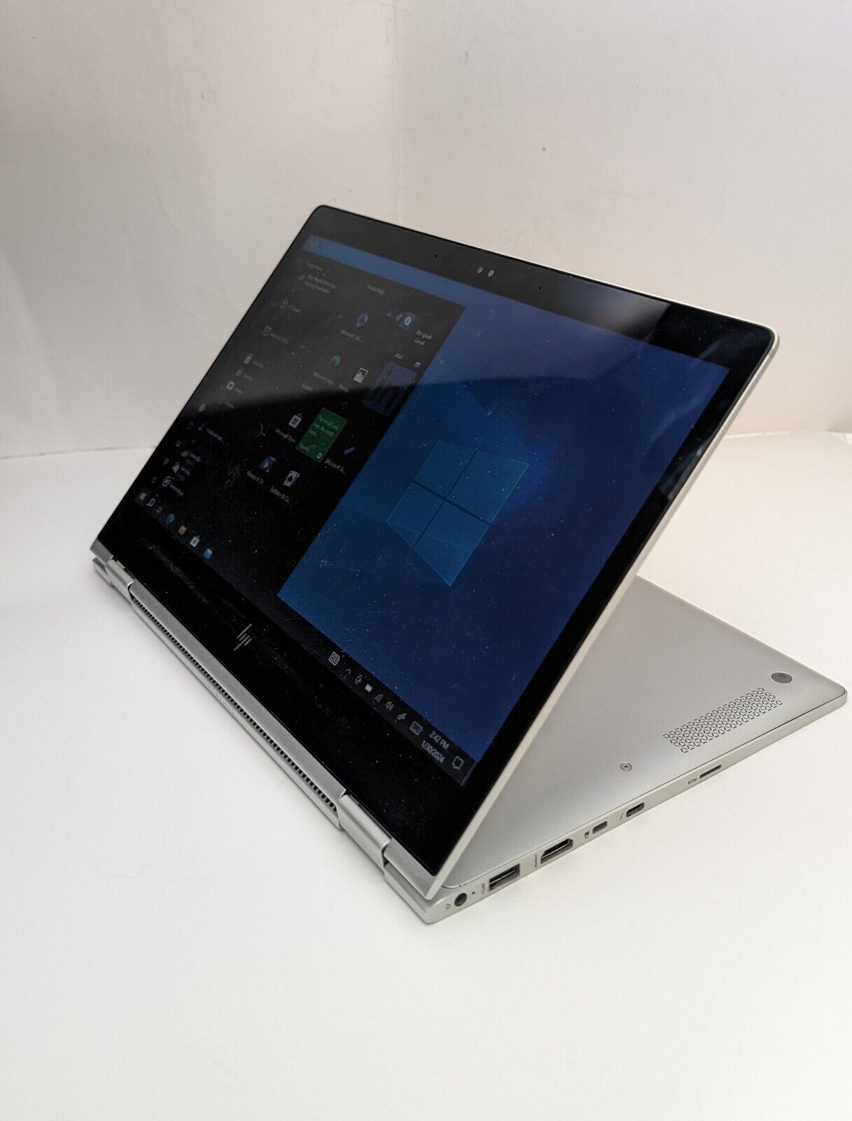 HP EliteBook x360 1030 G2 Notebook 2-in-1 Convertible Laptop PC - 7th Gen Intel Core i5, 8GB RAM, 256GB SSD, 13.3 inch Full HD (1920x1080) Touchscreen, Win10 Pro, Thunderbolt